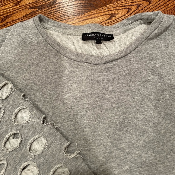 Generation love grey long sleeve with open circle details - Picture 3 of 5